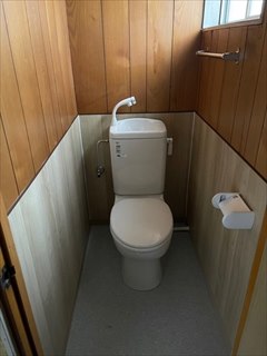 佐倉市上座　くみ取り便所を簡易水洗トイレへリフォーム1